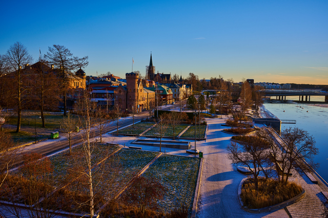 Nikon Z 28mm f2.8_18w.jpg