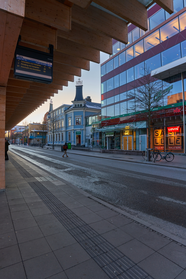 tamron 20mm f28_11w.jpg