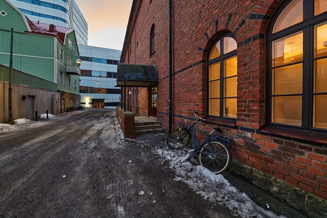 Panasonic S 14-28mm_2w.jpg