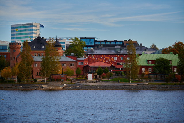 Nikon Z 70-200 f2.8_7w.jpg