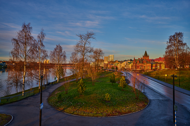 Nikon Z 14_24 f2.8_17w.jpg