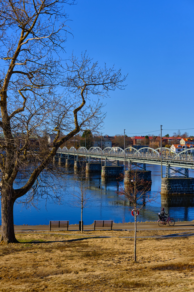 Fujifilm XC 35 f2_15w.jpg