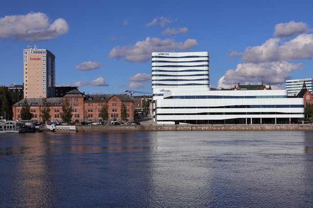 Canon RF 18-150mm_9w.jpg