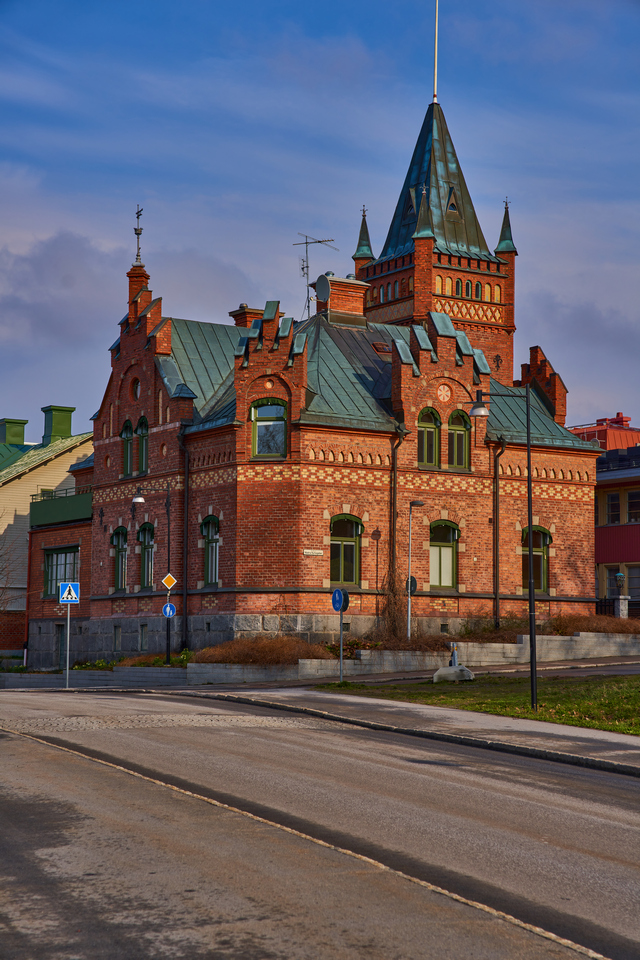 Sigma 28-70 DN_12w.jpg