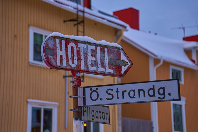 Tamron 17-70mm_6w.jpg