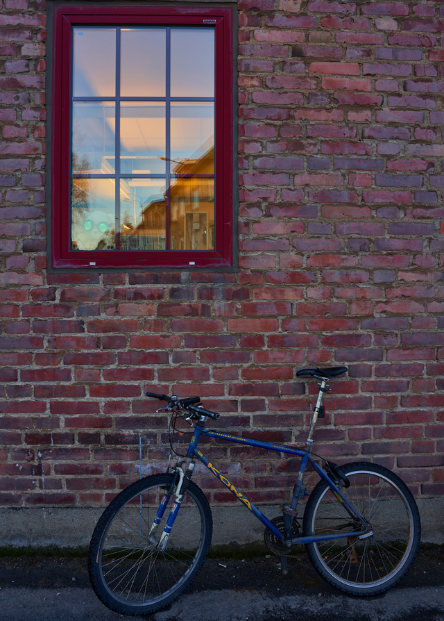 tamron 24mm f28_17w.jpg