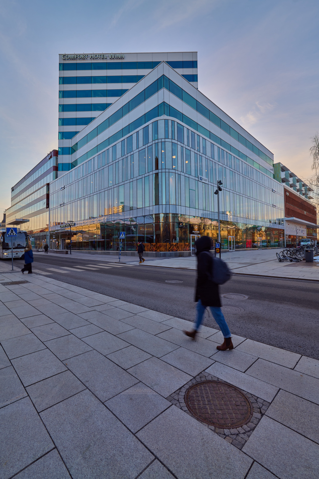 panasonic S 1635_20w.jpg