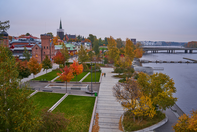 Laowa 35mm f0.95_3w.jpg