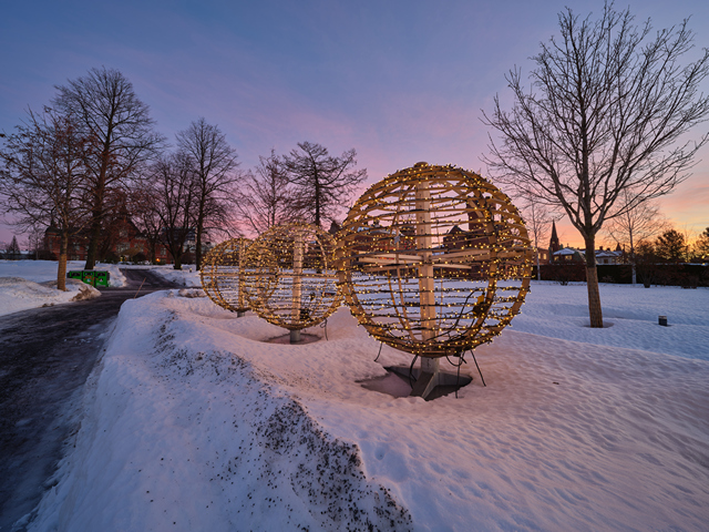 Laowa 17mm f4_8w.jpg