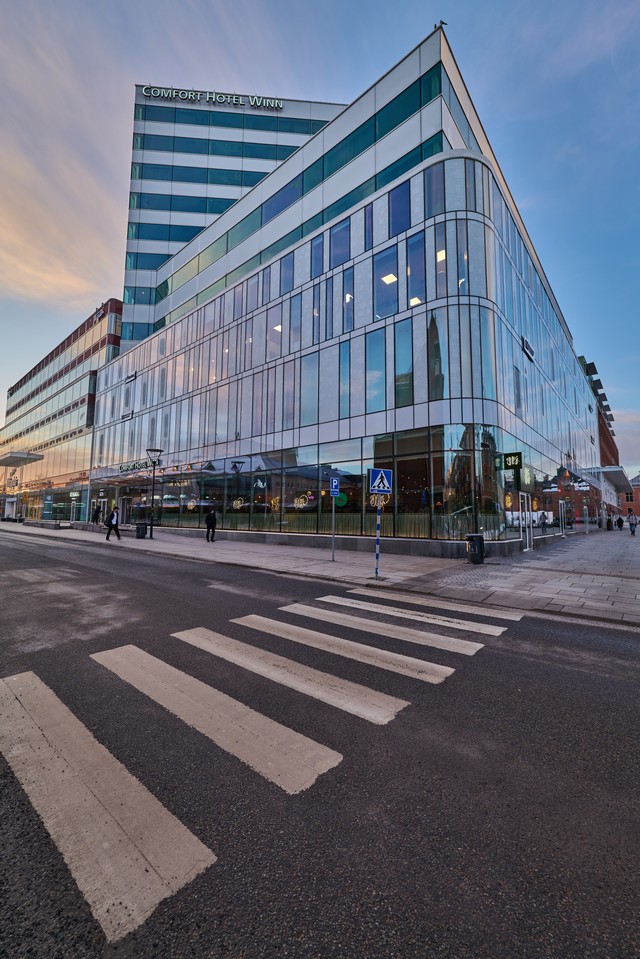 Panasonic S 14-28mm_11w.jpg