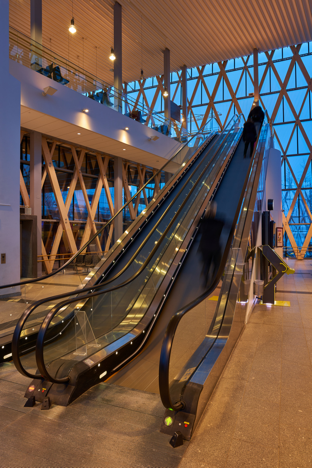 tamron 24mm f28_6w.jpg