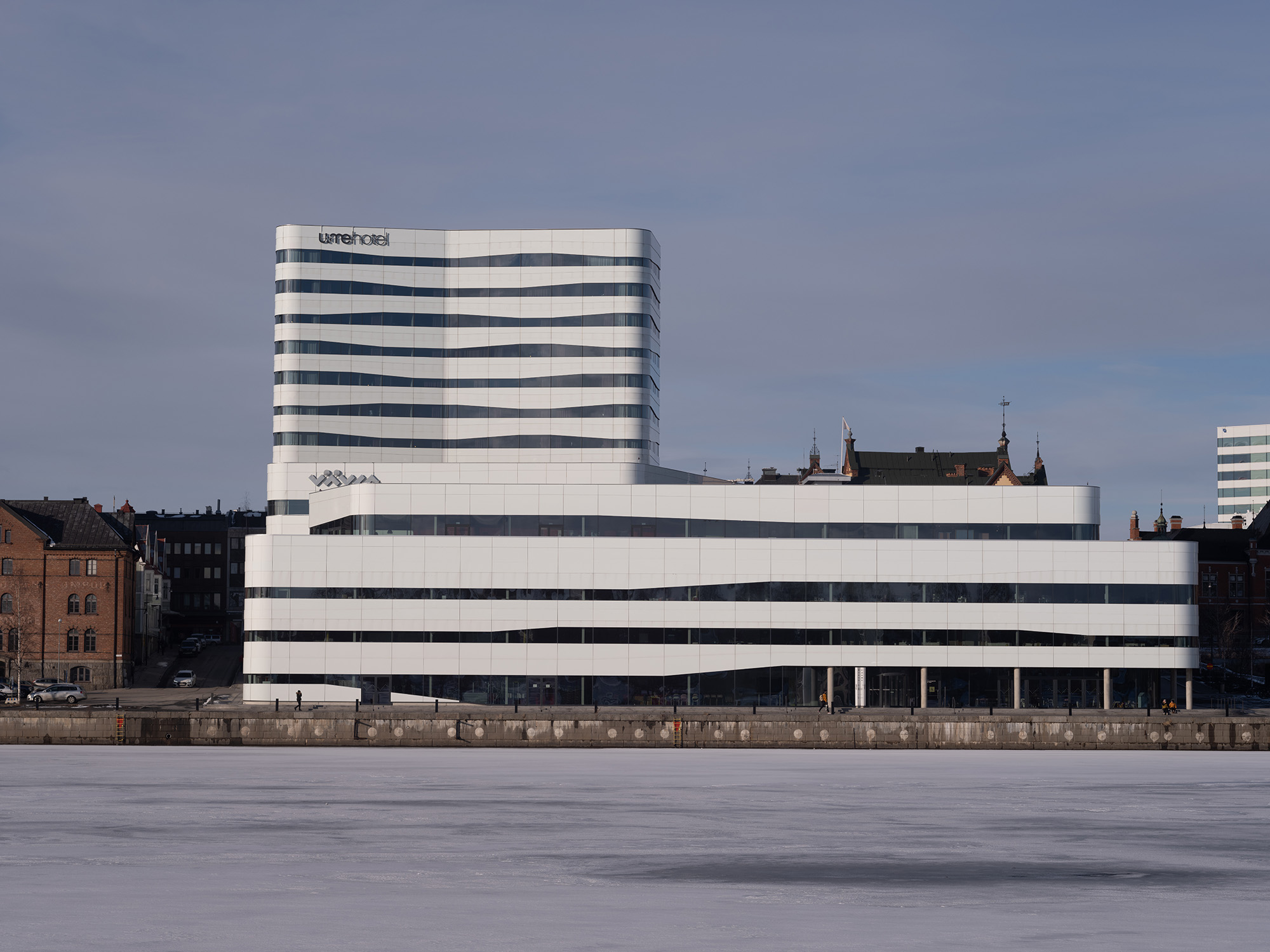 El-Nikkor 105-3w.jpg